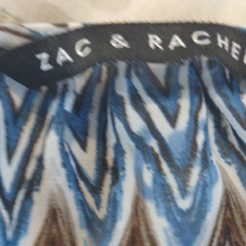 Zac & Rachel Blue and Brown Chevron Print Sheer Blouse Size Medium - Picture 6 of 7